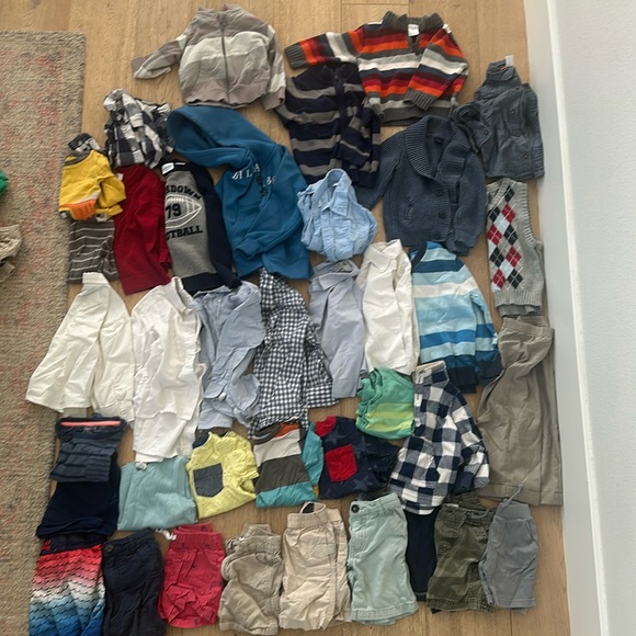 Excellent condition boys clothes size 12mo-3T. The cutest brand name clothes! - Picture 1 of 8